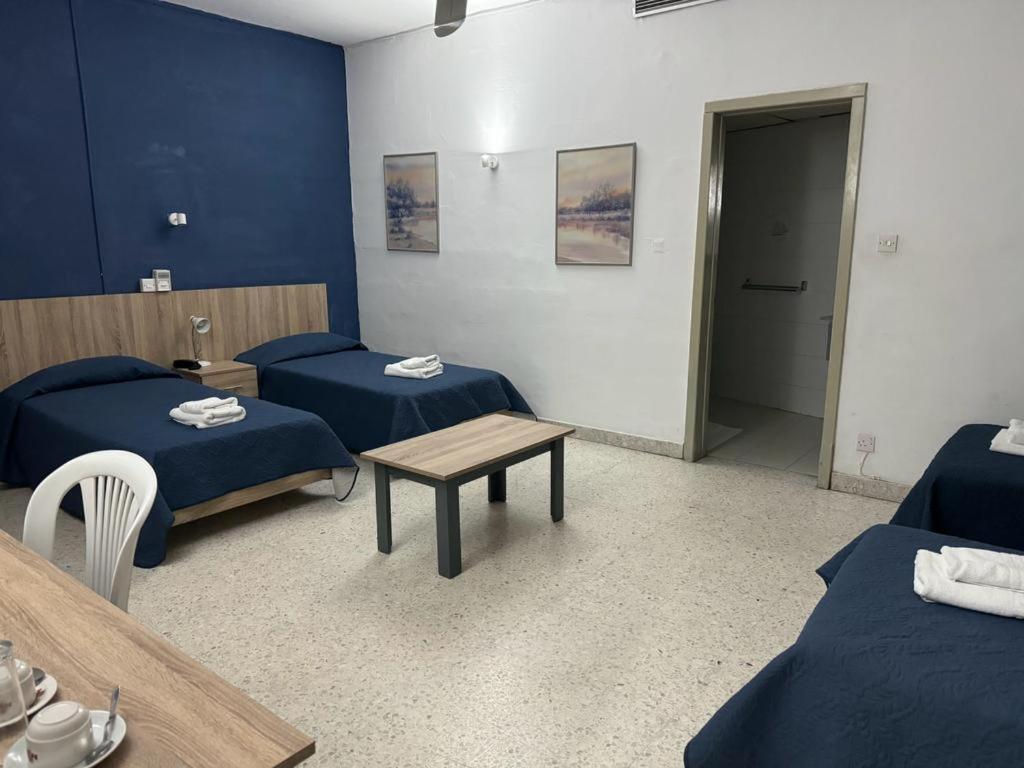 Roma Hotel Sliema Bagian luar foto